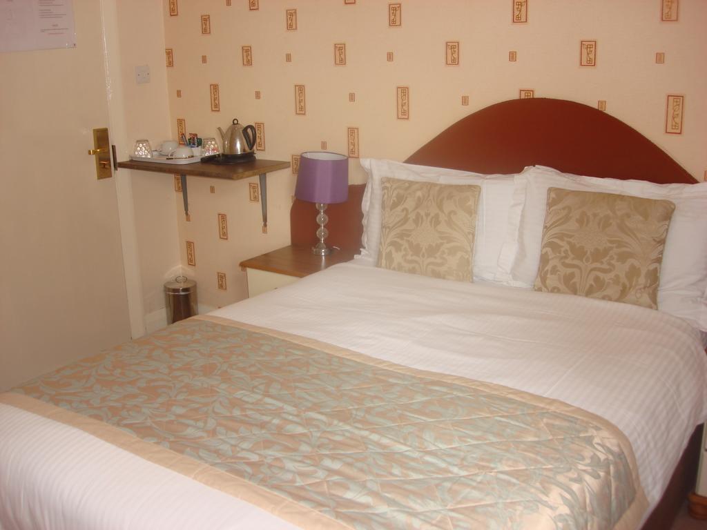 Yellow Mountain Hotel Скегнесс Номер фото